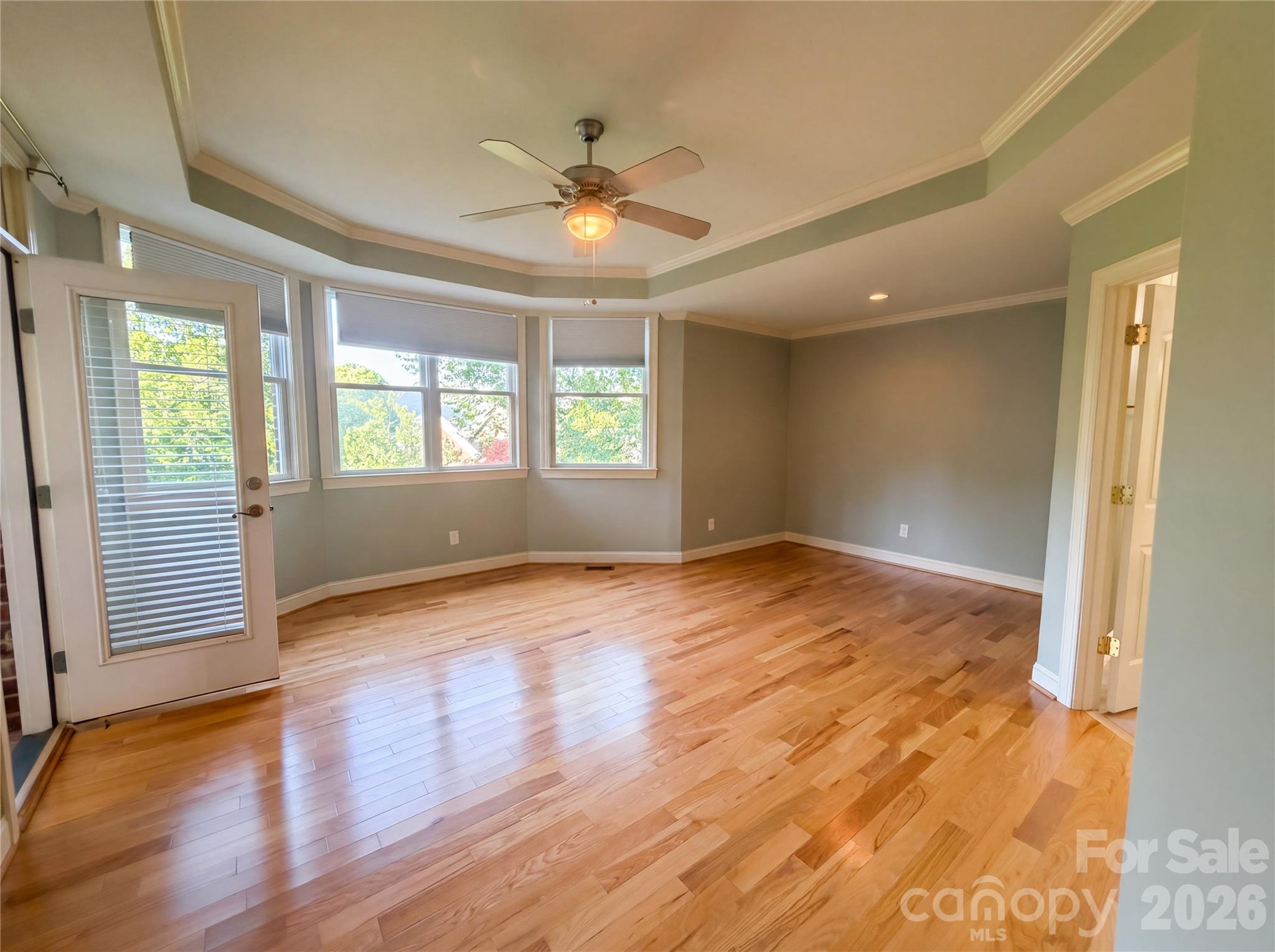 142 Canterbury Crossing Property Photo 8