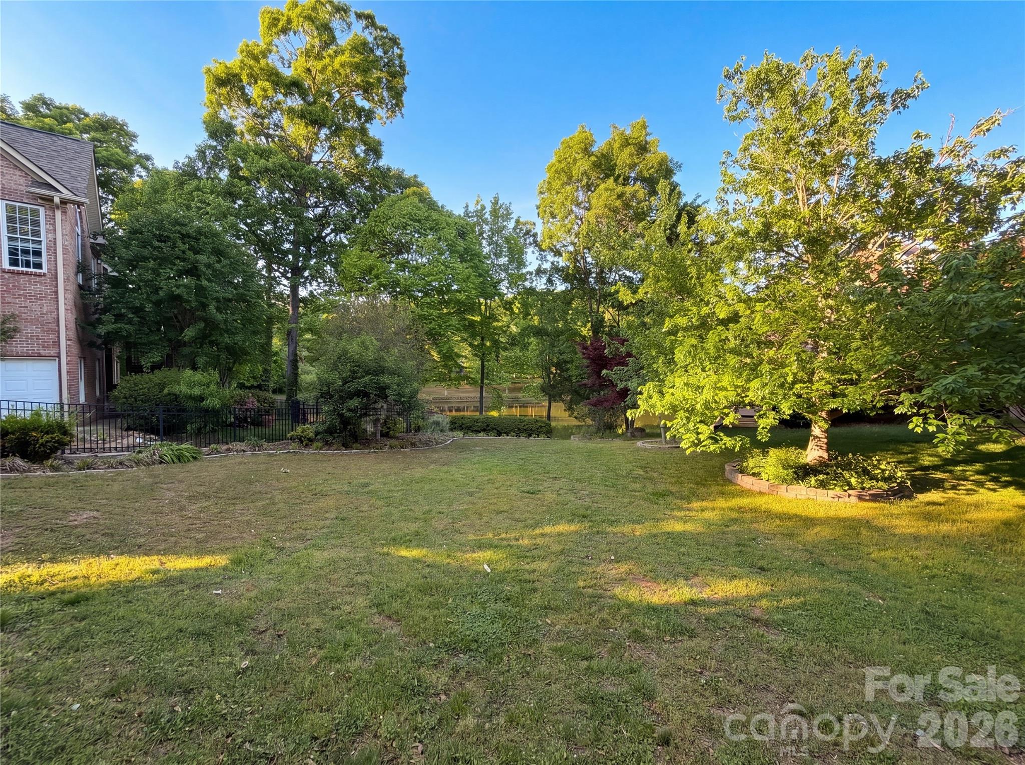 142 Canterbury Crossing Property Photo 25