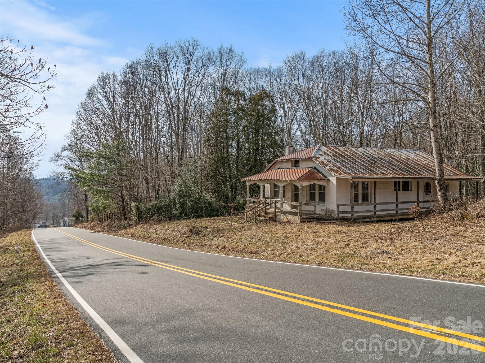 625 Cook Town Road Property Photo 5