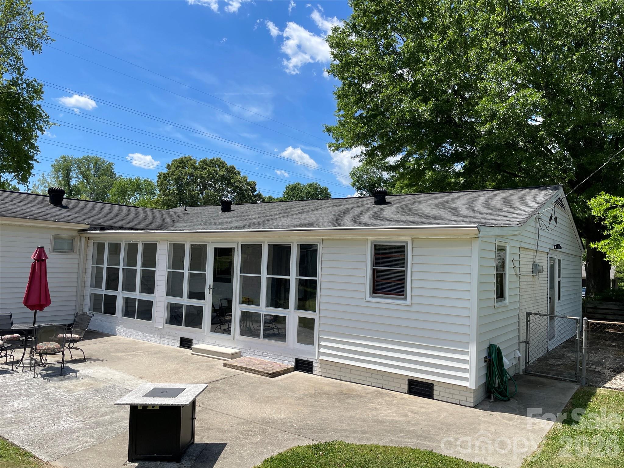 1748 Old West Lane Property Photo 14