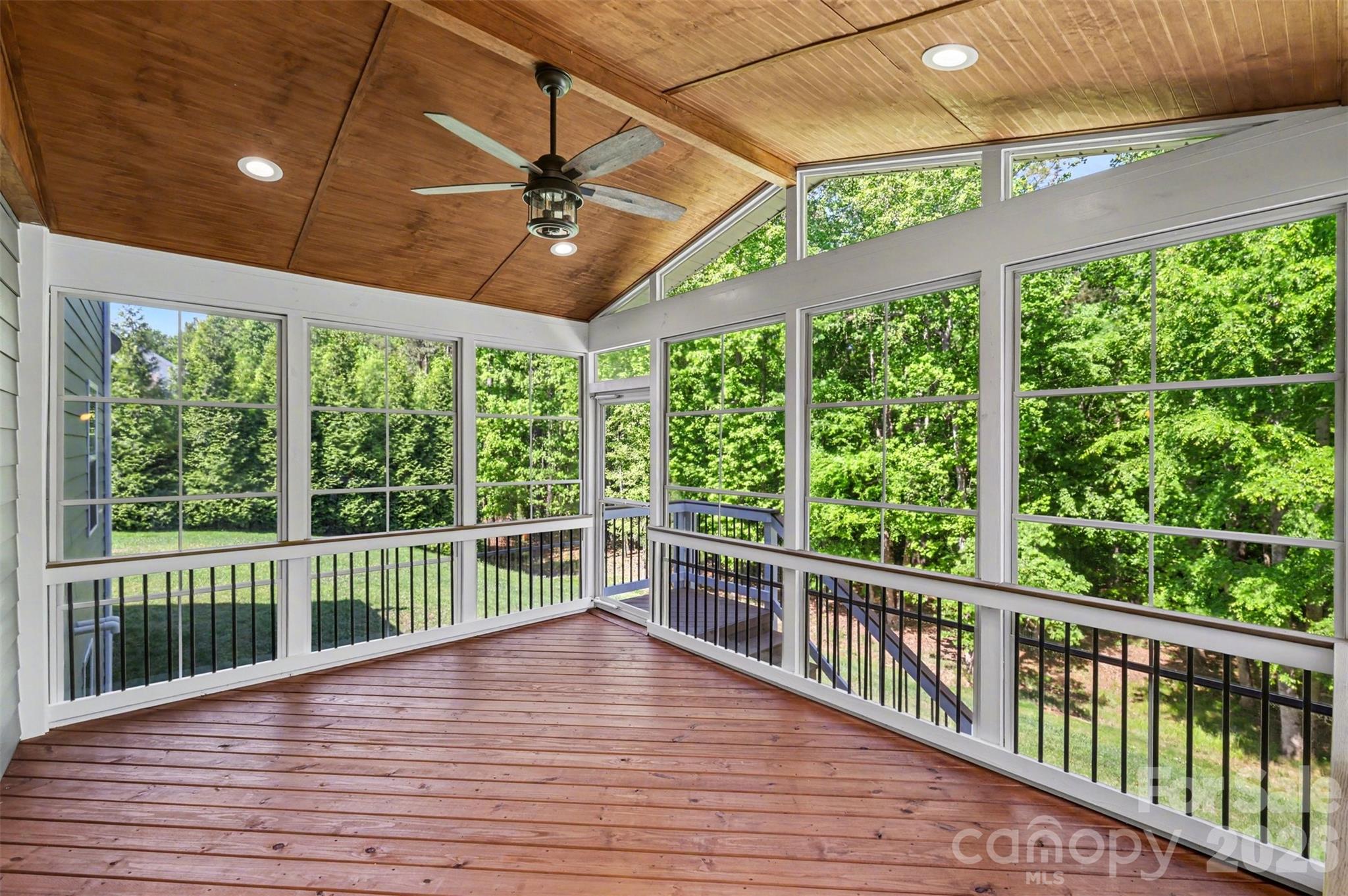 824 Abbeywood Drive Property Photo 26