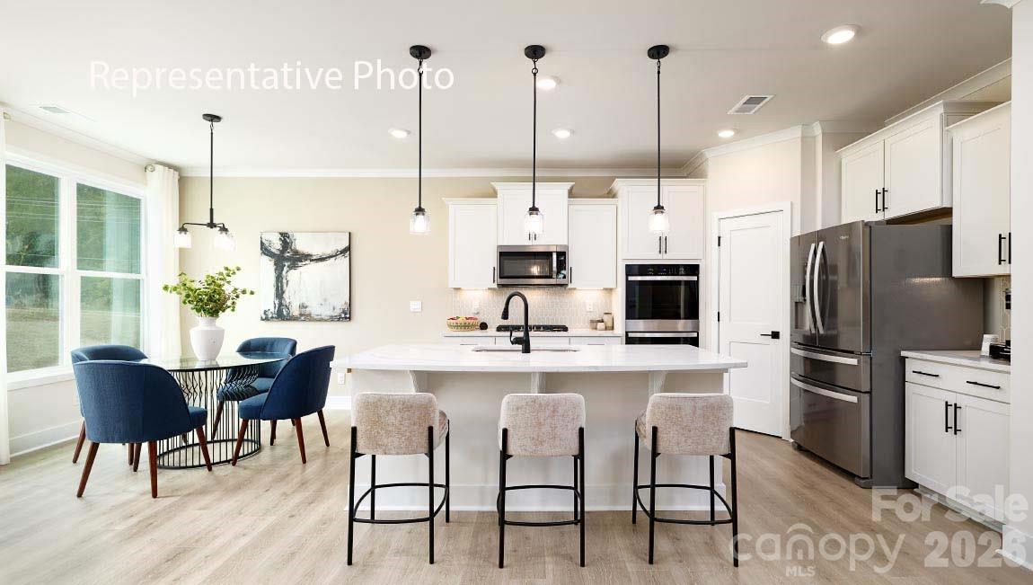 3059 Eclipse Court Property Photo 7