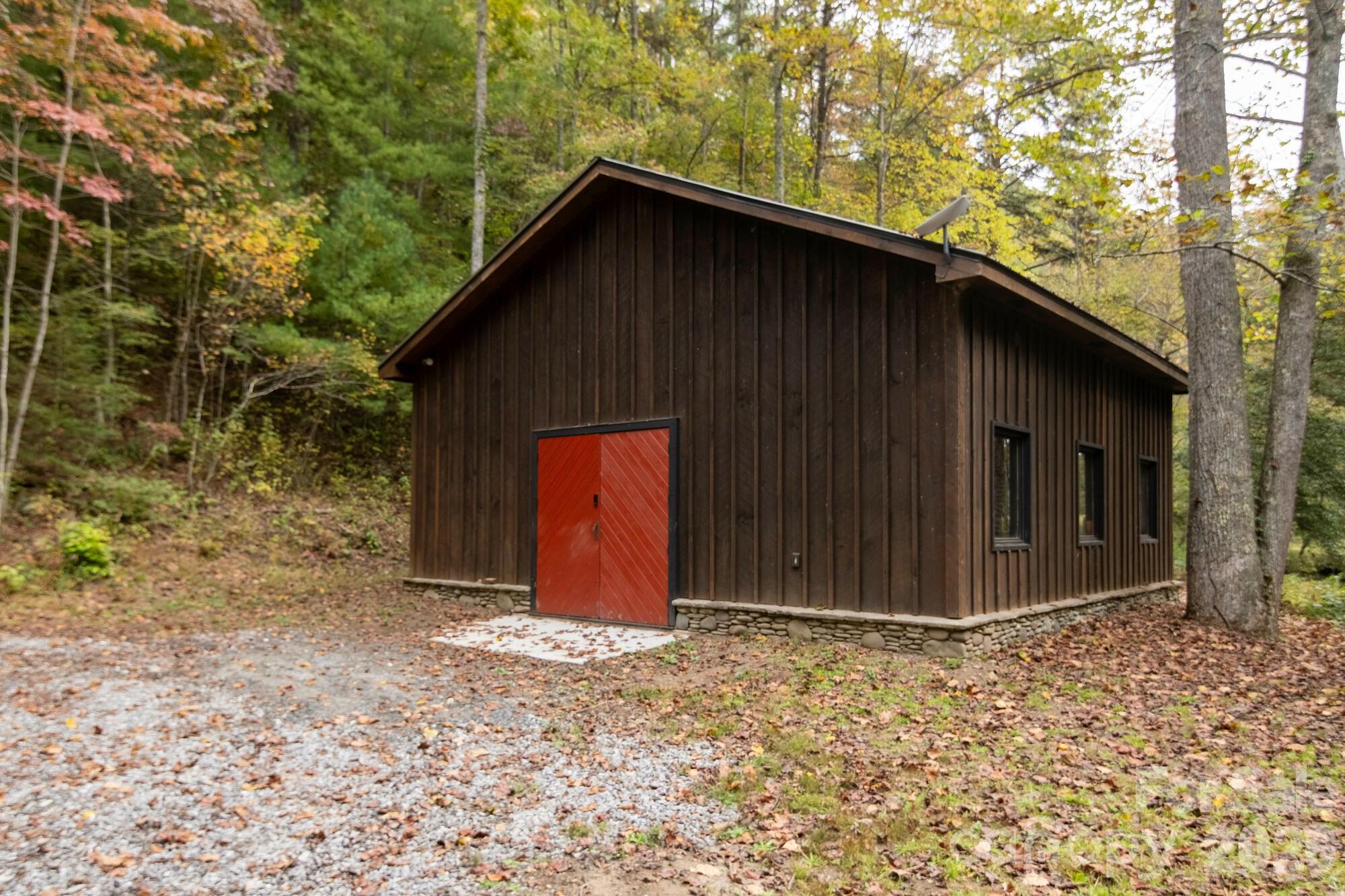 2108 River Hill Road Property Photo 20