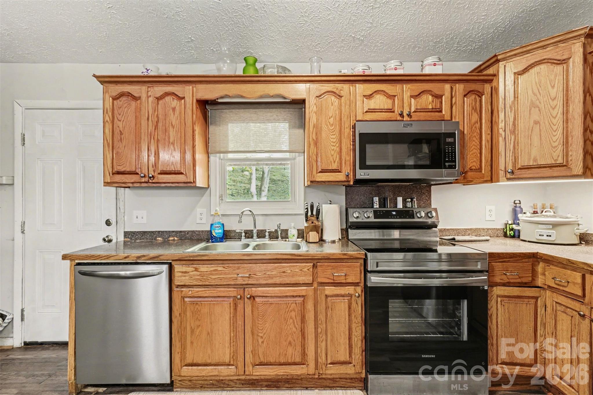114 State Street Property Photo 11