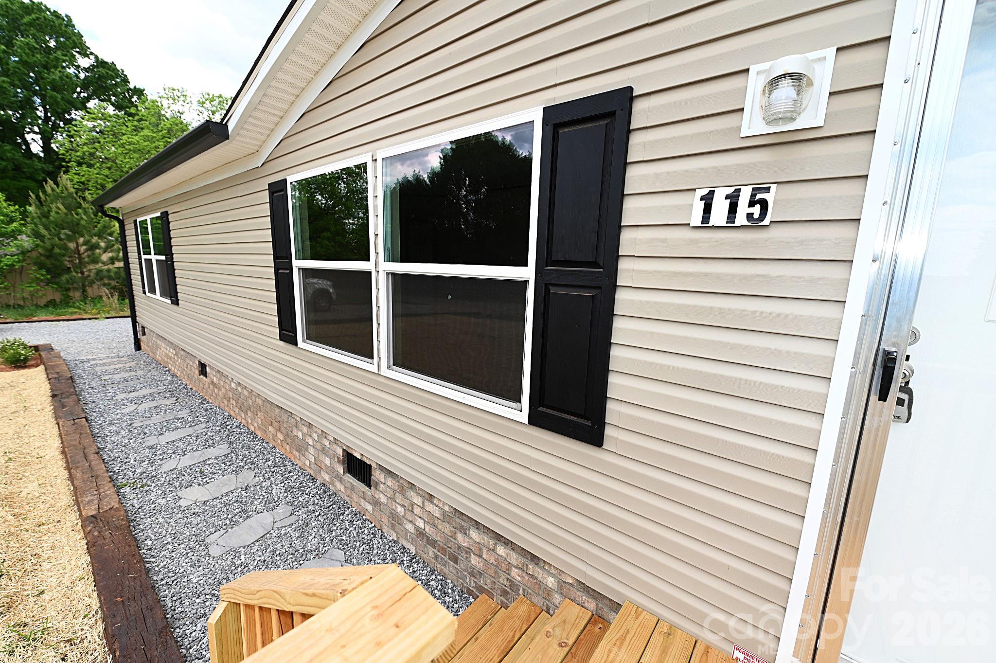 115 Stonydell Drive Property Photo 3