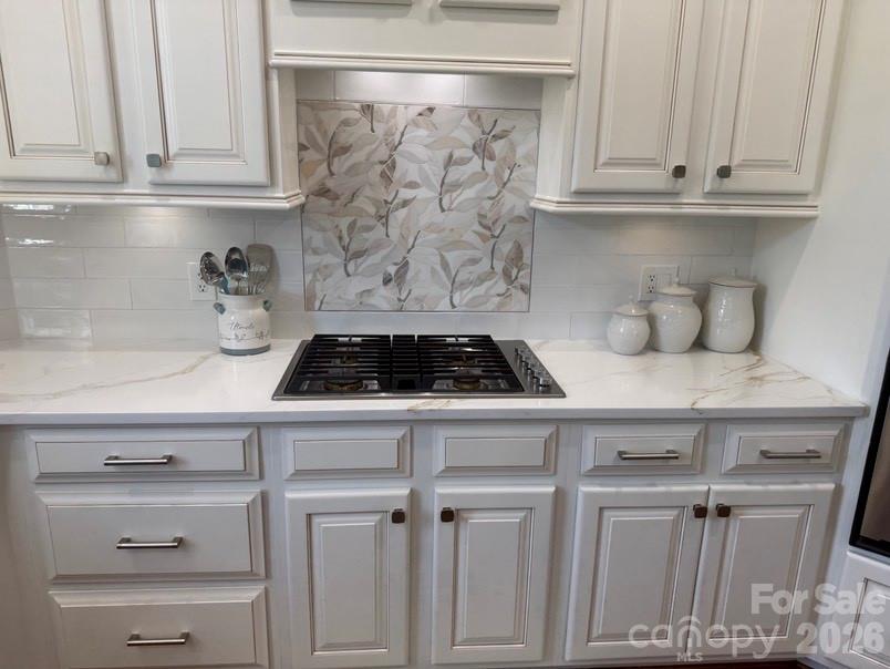 27246 Preston Place Property Photo 6