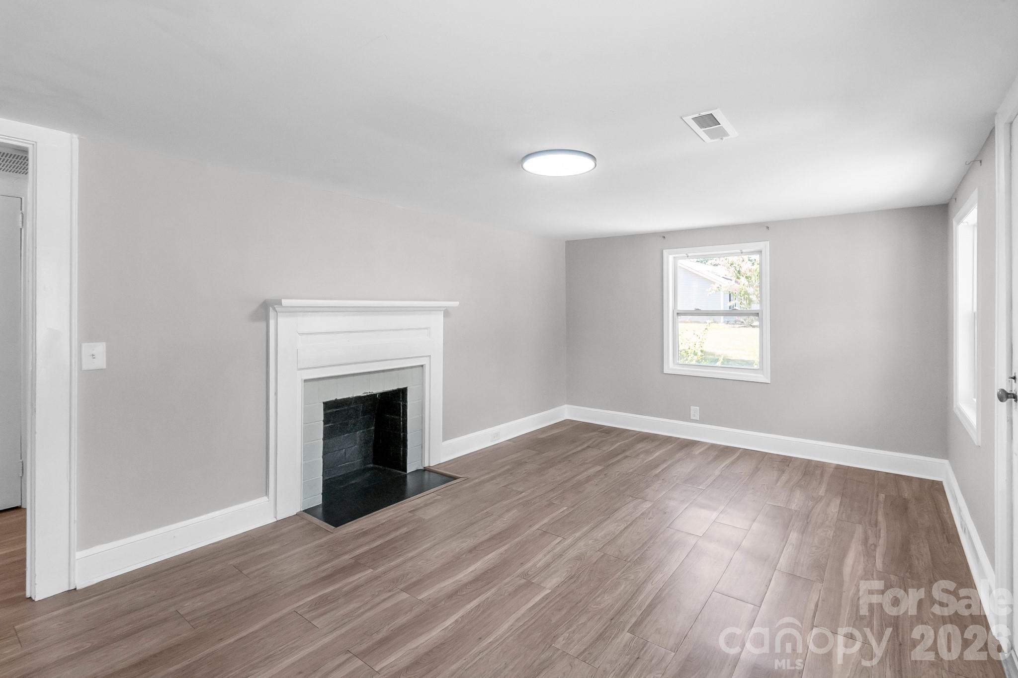 514 Olive Branch Street Property Photo 9