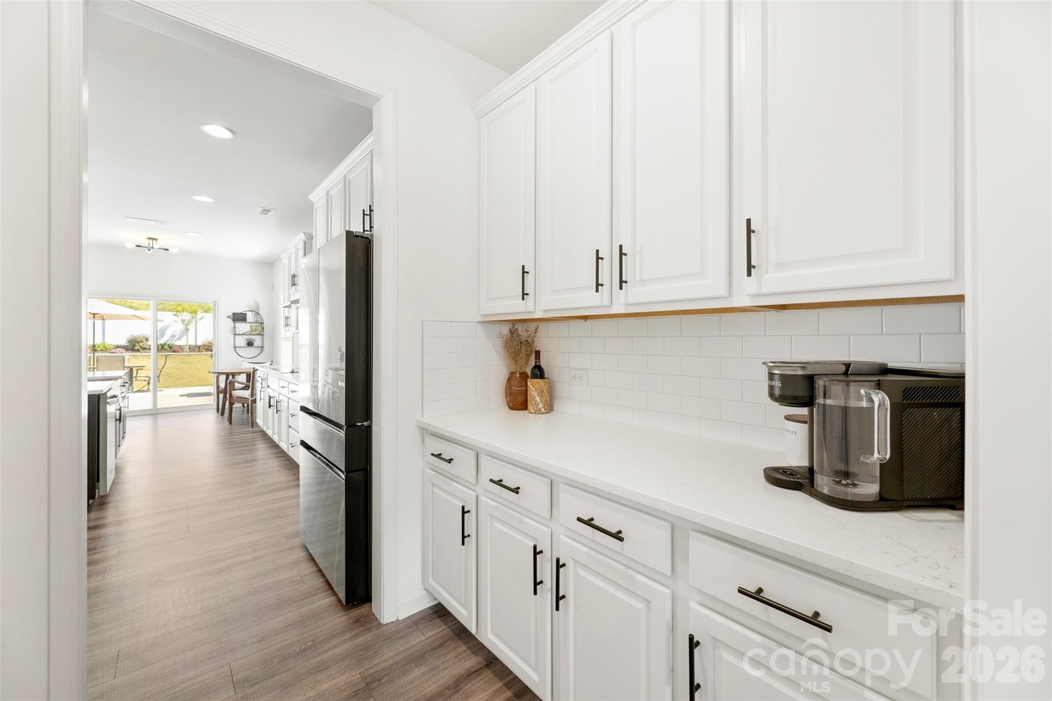 3152 Pinehills Way Property Photo 8