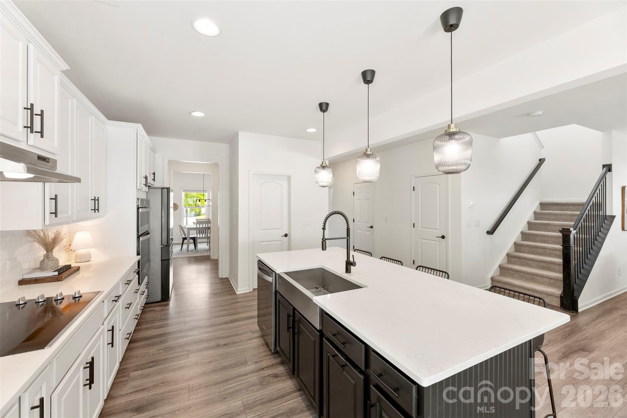 3152 Pinehills Way Property Photo 10