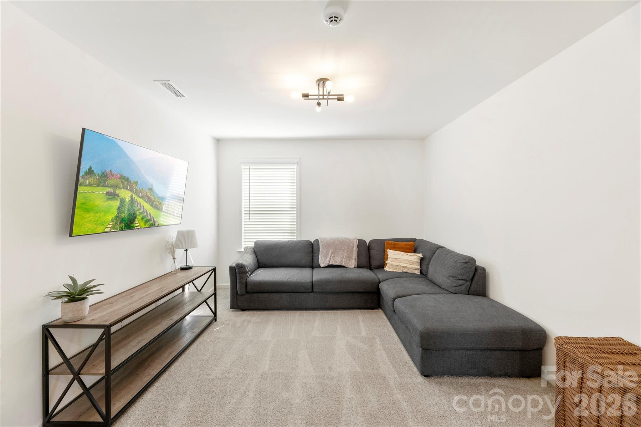 3152 Pinehills Way Property Photo 15