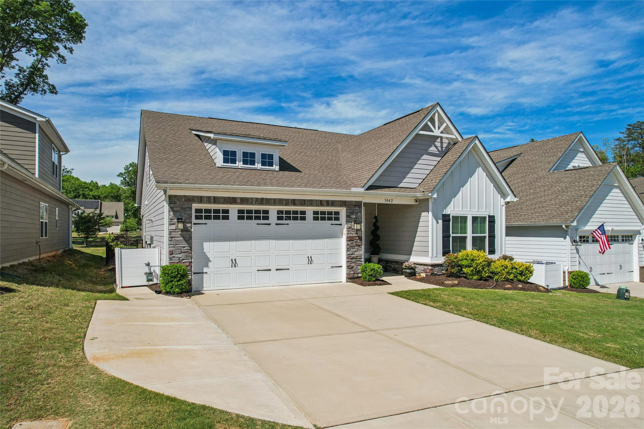 5042 Summer Surprise Lane Property Photo 43