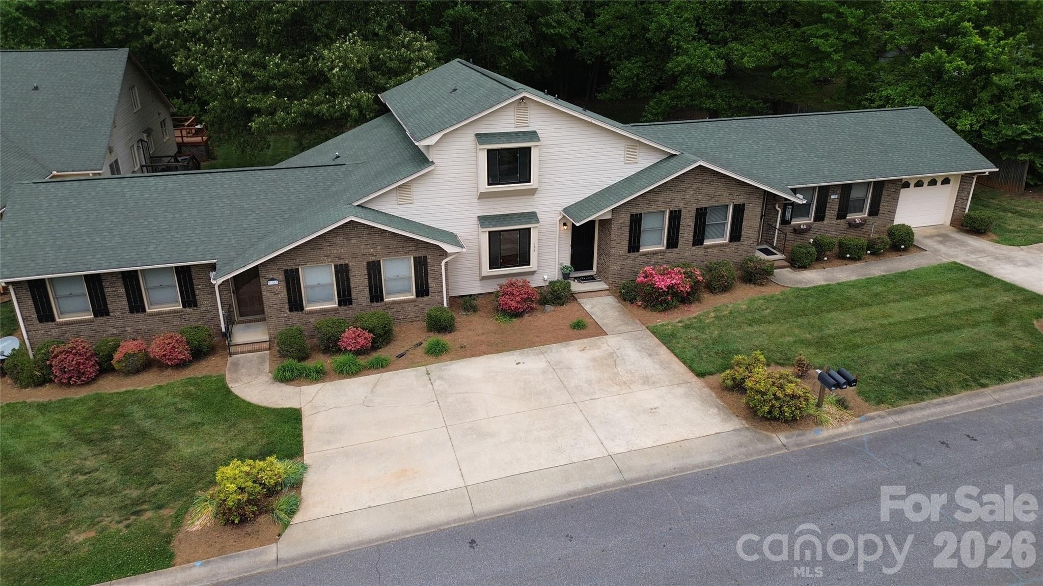 182 Calvin Street Property Photo 1