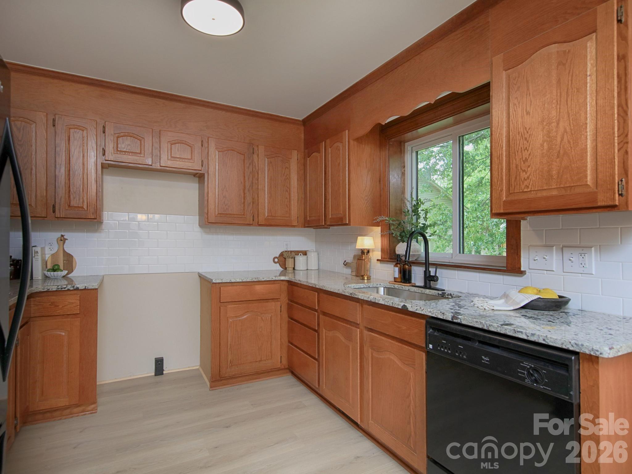 182 Calvin Street Property Photo 11