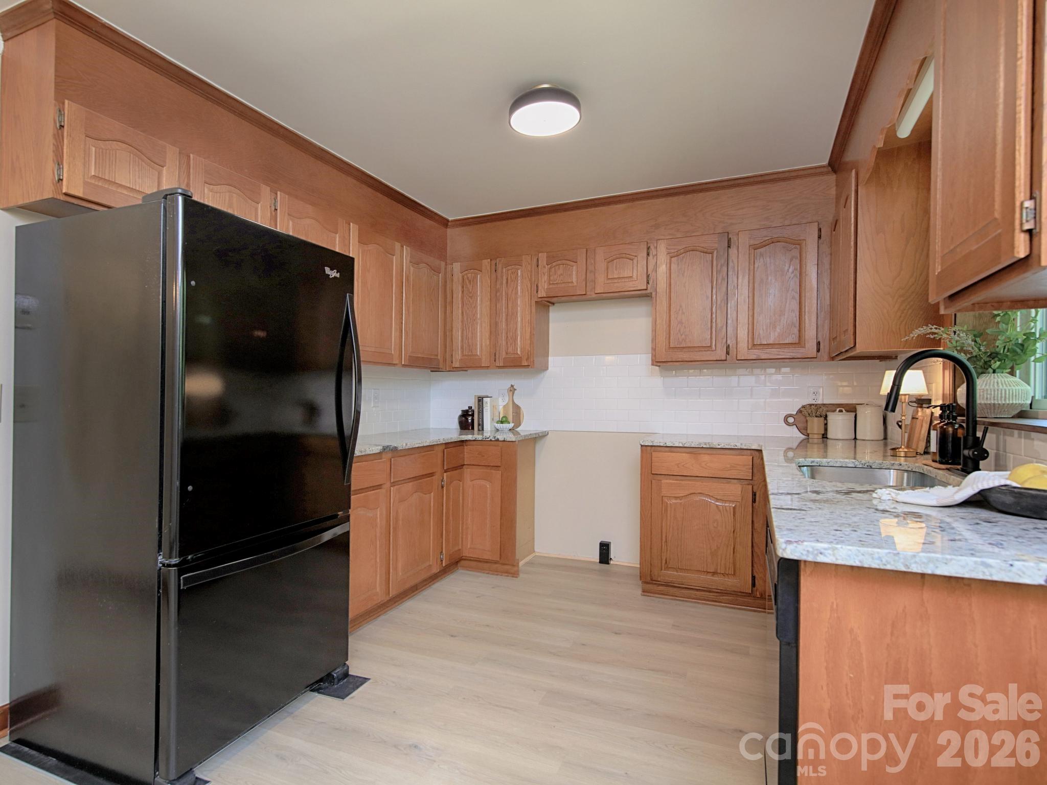 182 Calvin Street Property Photo 13
