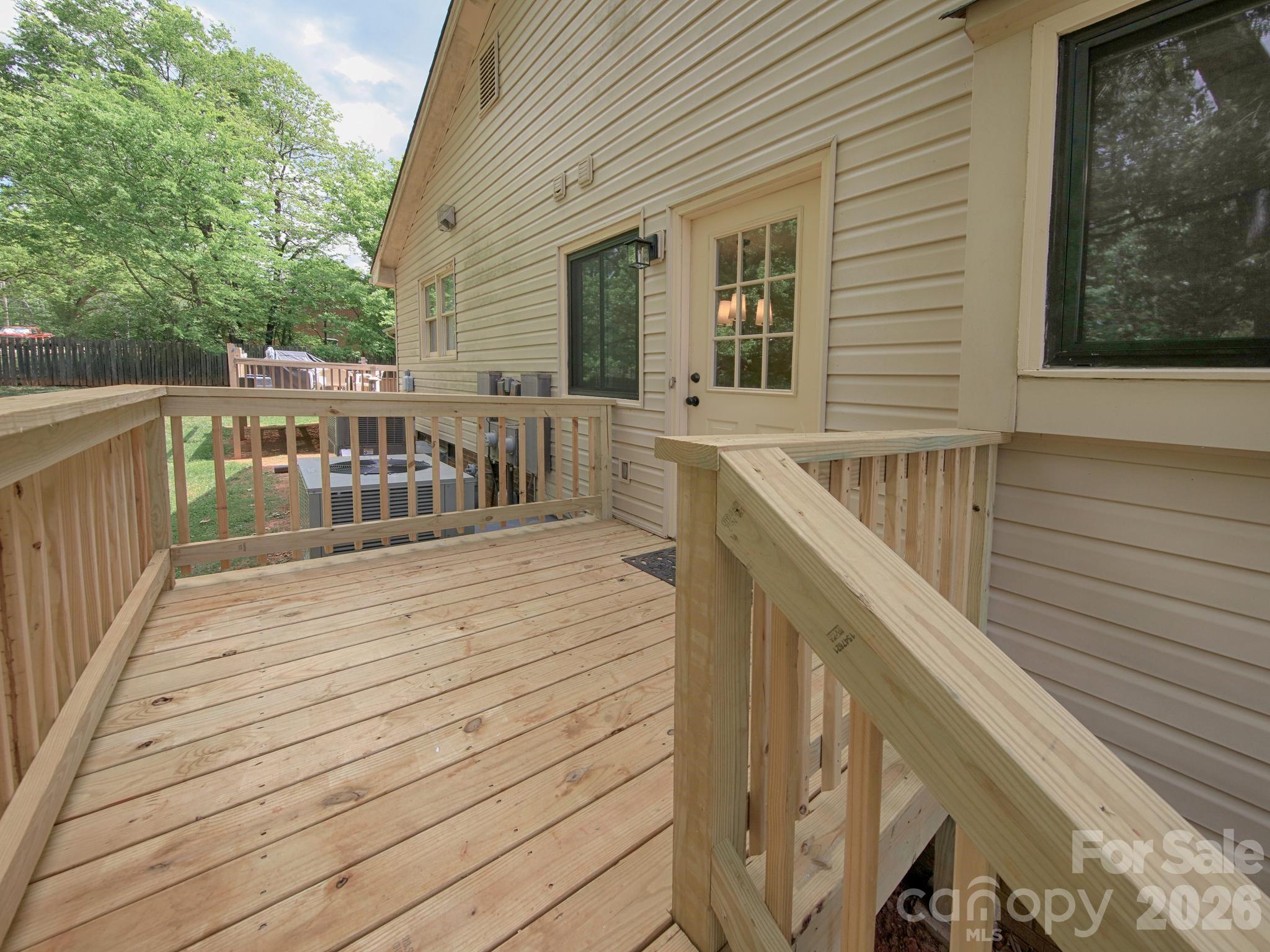 182 Calvin Street Property Photo 35