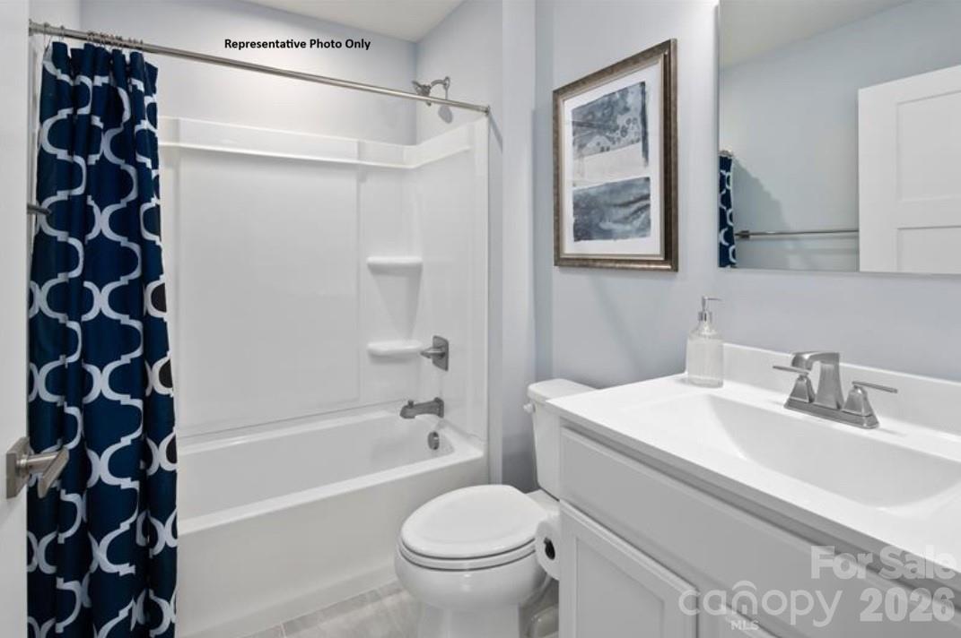 1021 Pemberley Street Property Photo 8