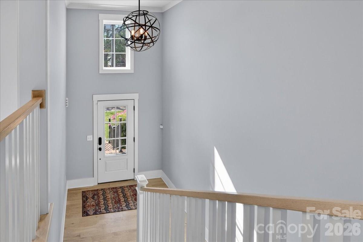 1413 Lomax Avenue Property Photo 4