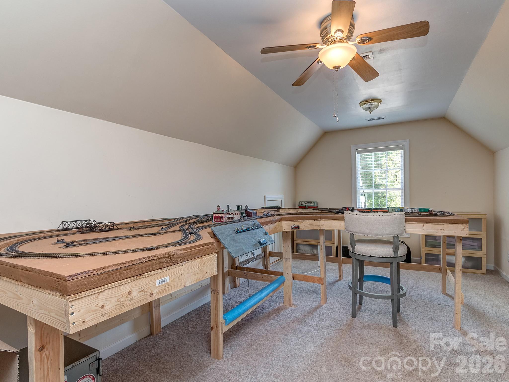4651 Glasgow Court Property Photo 22