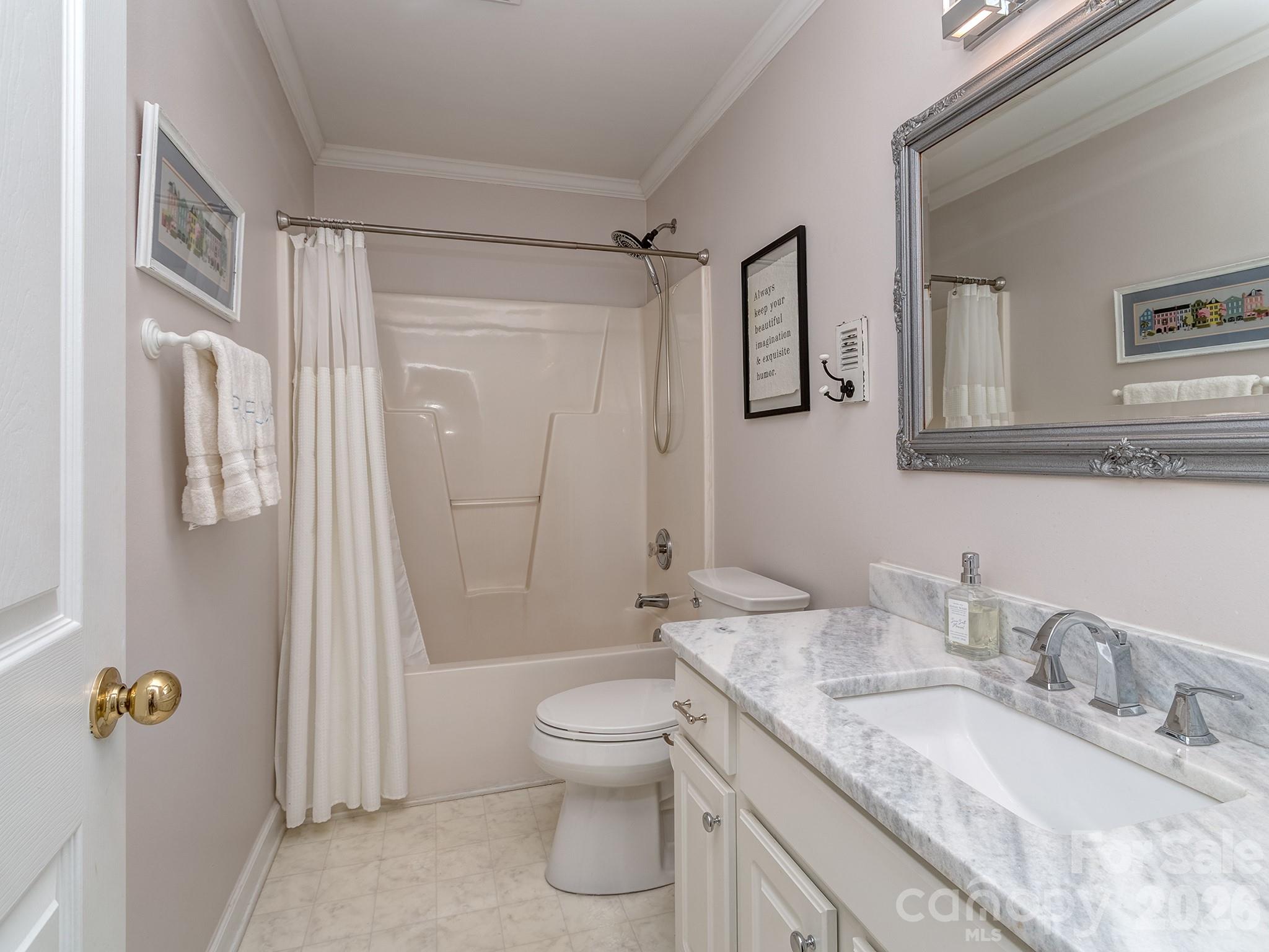 4651 Glasgow Court Property Photo 23