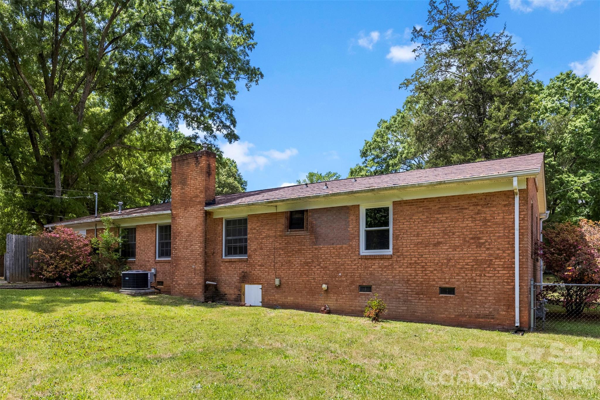 8315 Westbourne Drive Property Photo 29