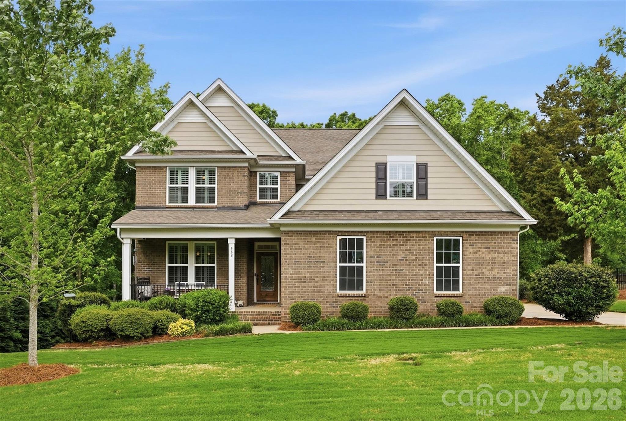 588 Highland Ridge Point Property Photo 1