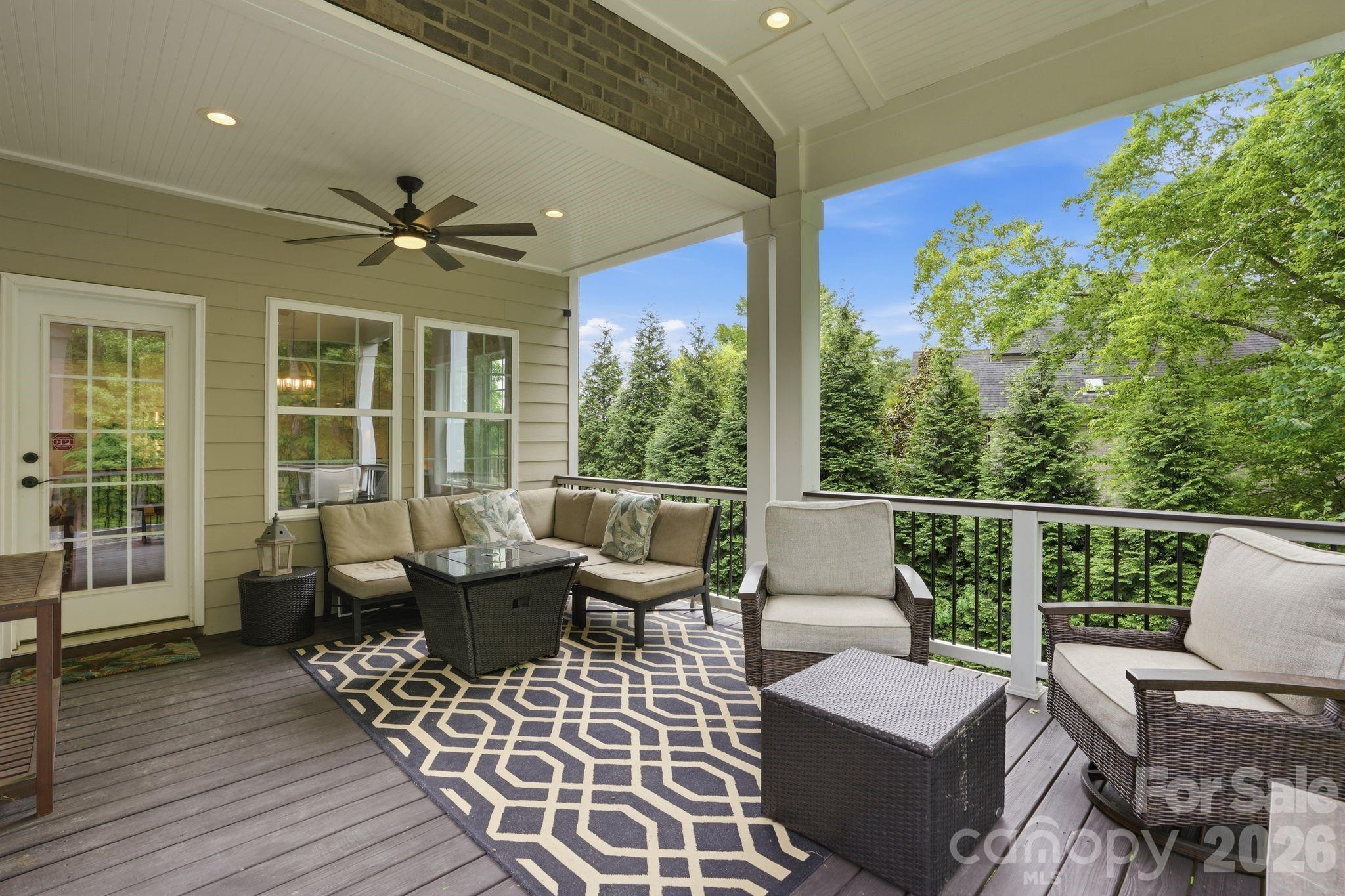 588 Highland Ridge Point Property Photo 29