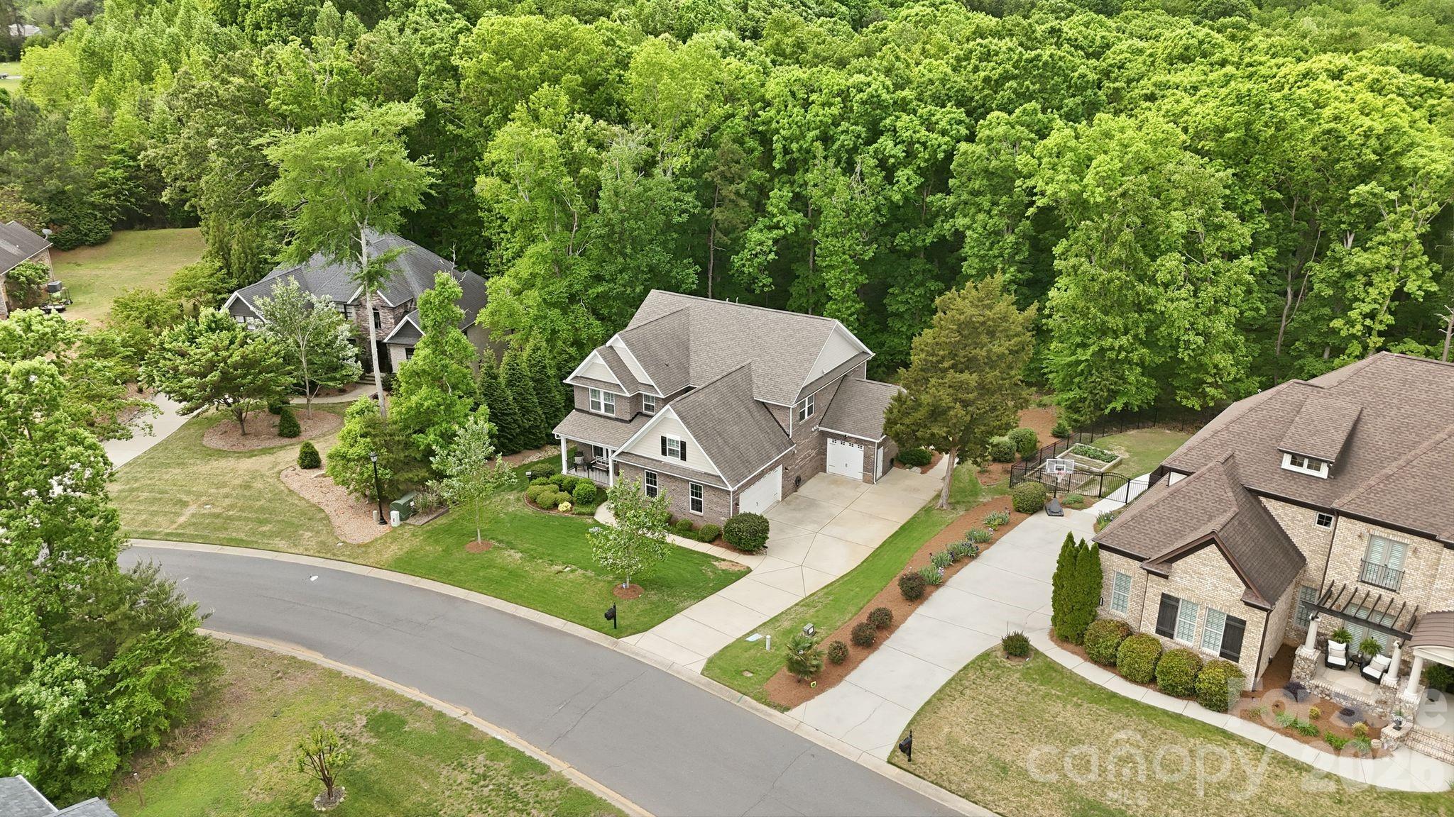 588 Highland Ridge Point Property Photo 32