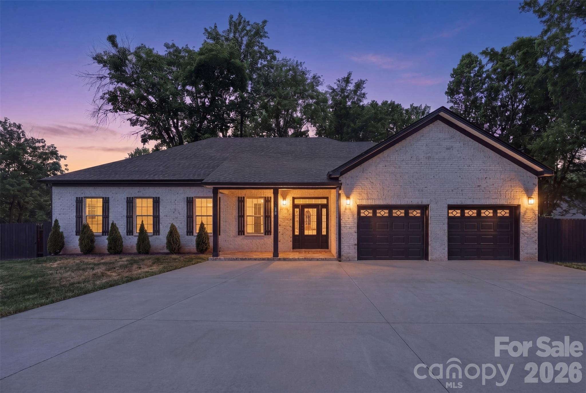 5330 Tuckaseegee Road Property Photo 2