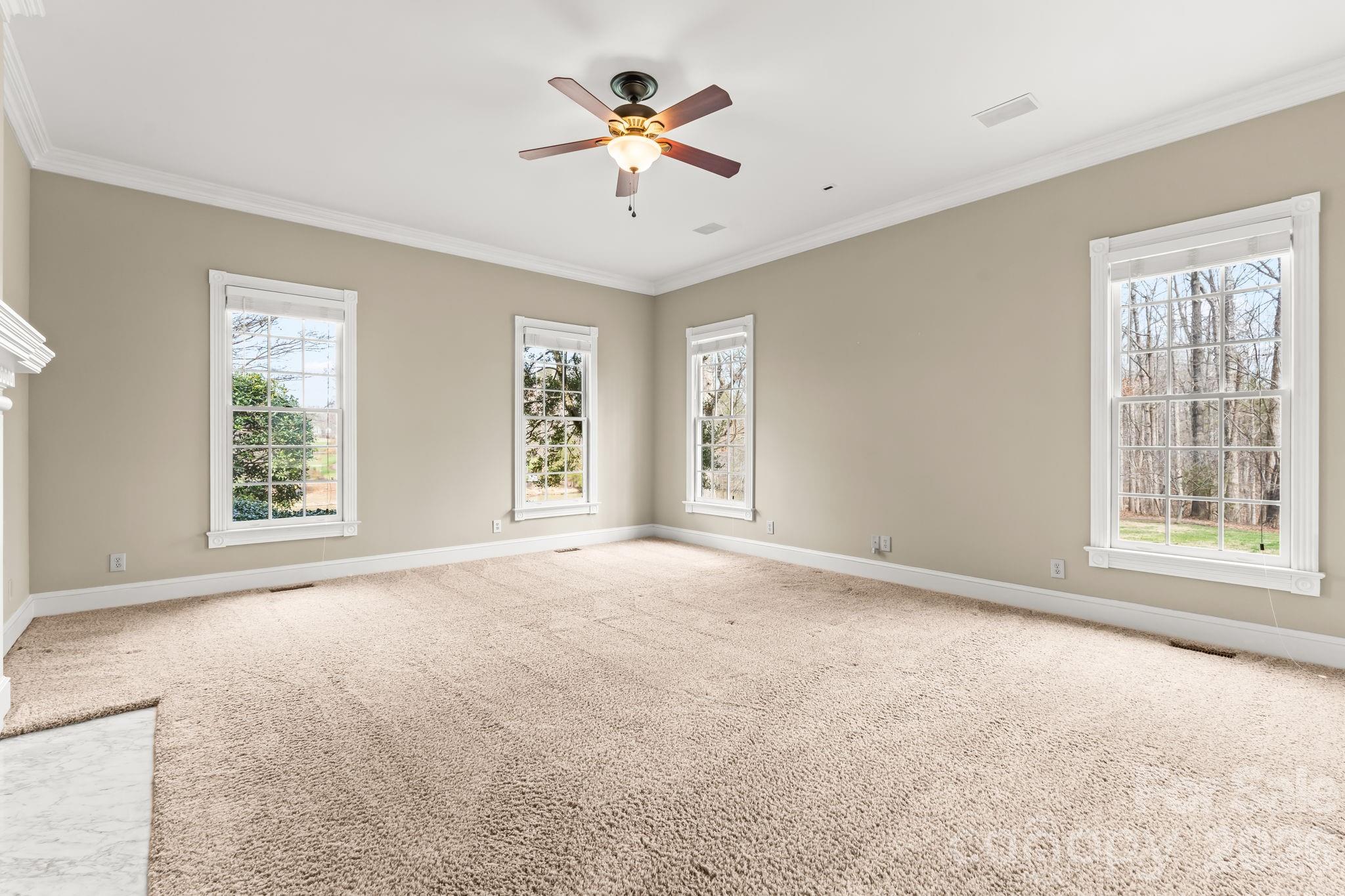 7902 Southerland Drive Property Photo 30