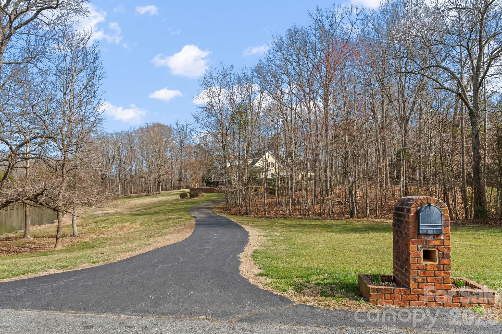 7902 Southerland Drive Property Photo 46