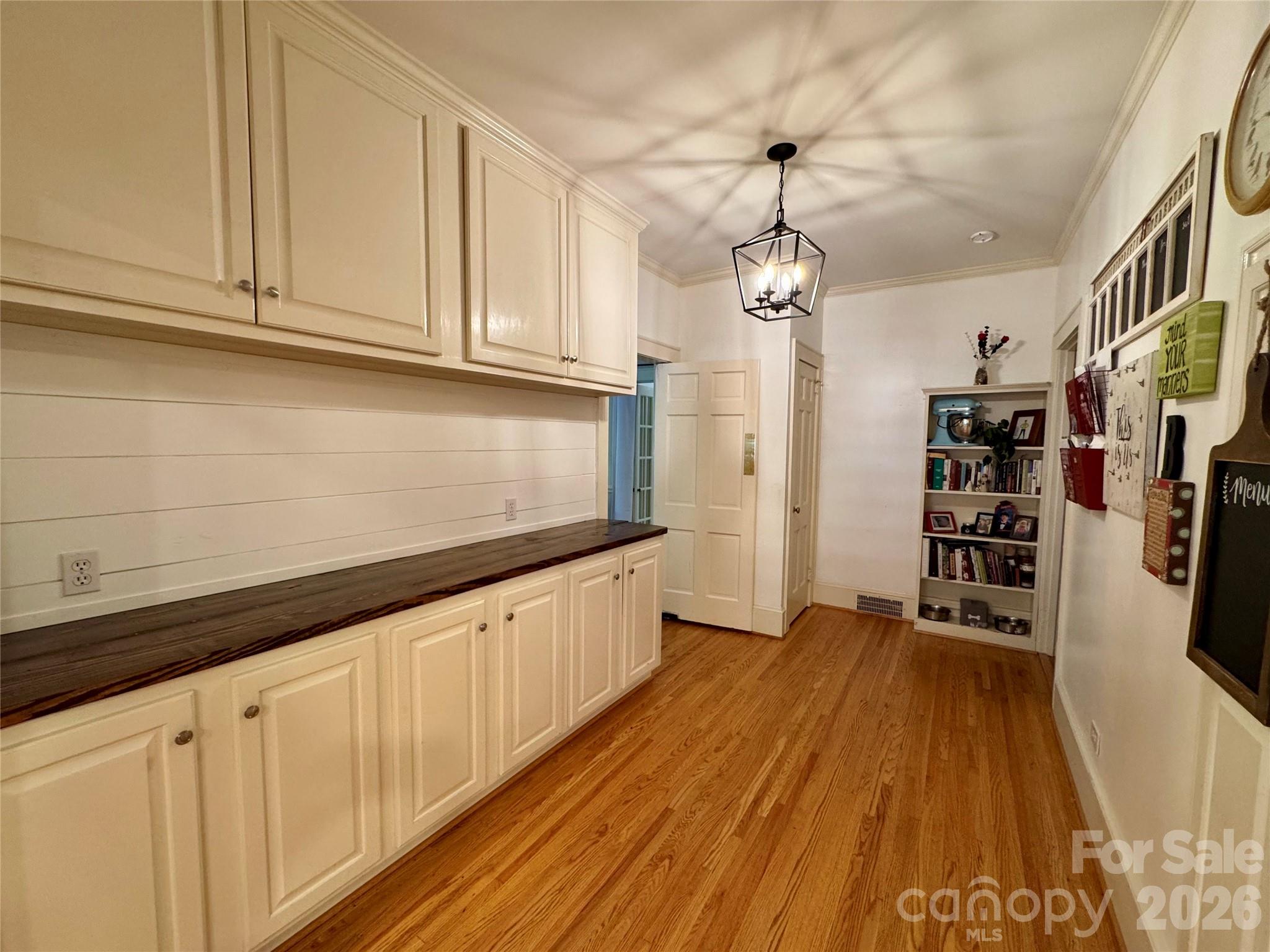 135 Eastover Drive Property Photo 11