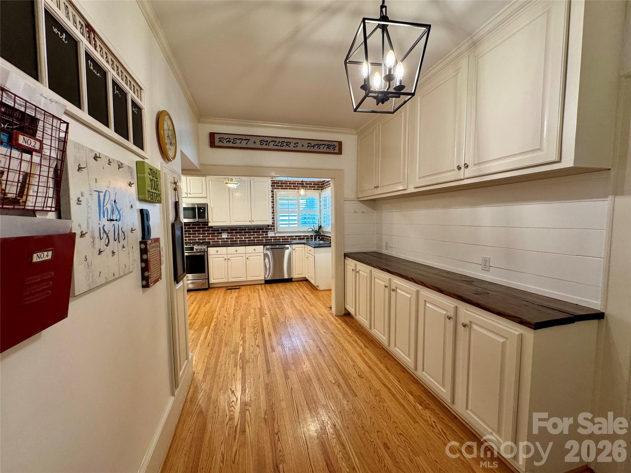 135 Eastover Drive Property Photo 12