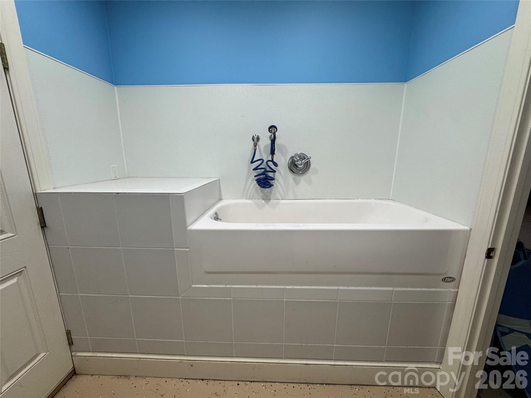 135 Eastover Drive Property Photo 39