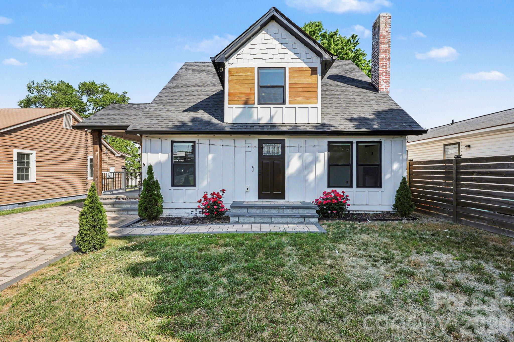 6 E Sunrise Avenue Property Photo 1