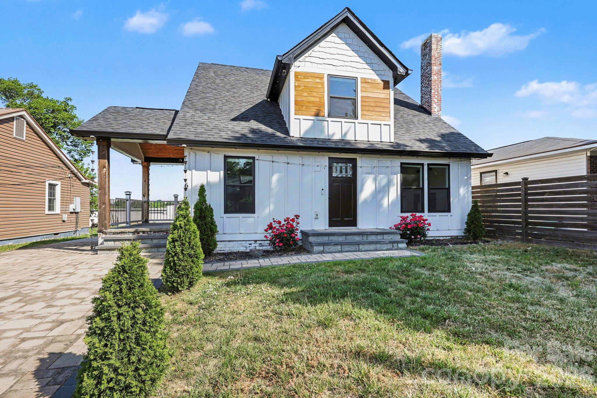 6 E Sunrise Avenue Property Photo 2