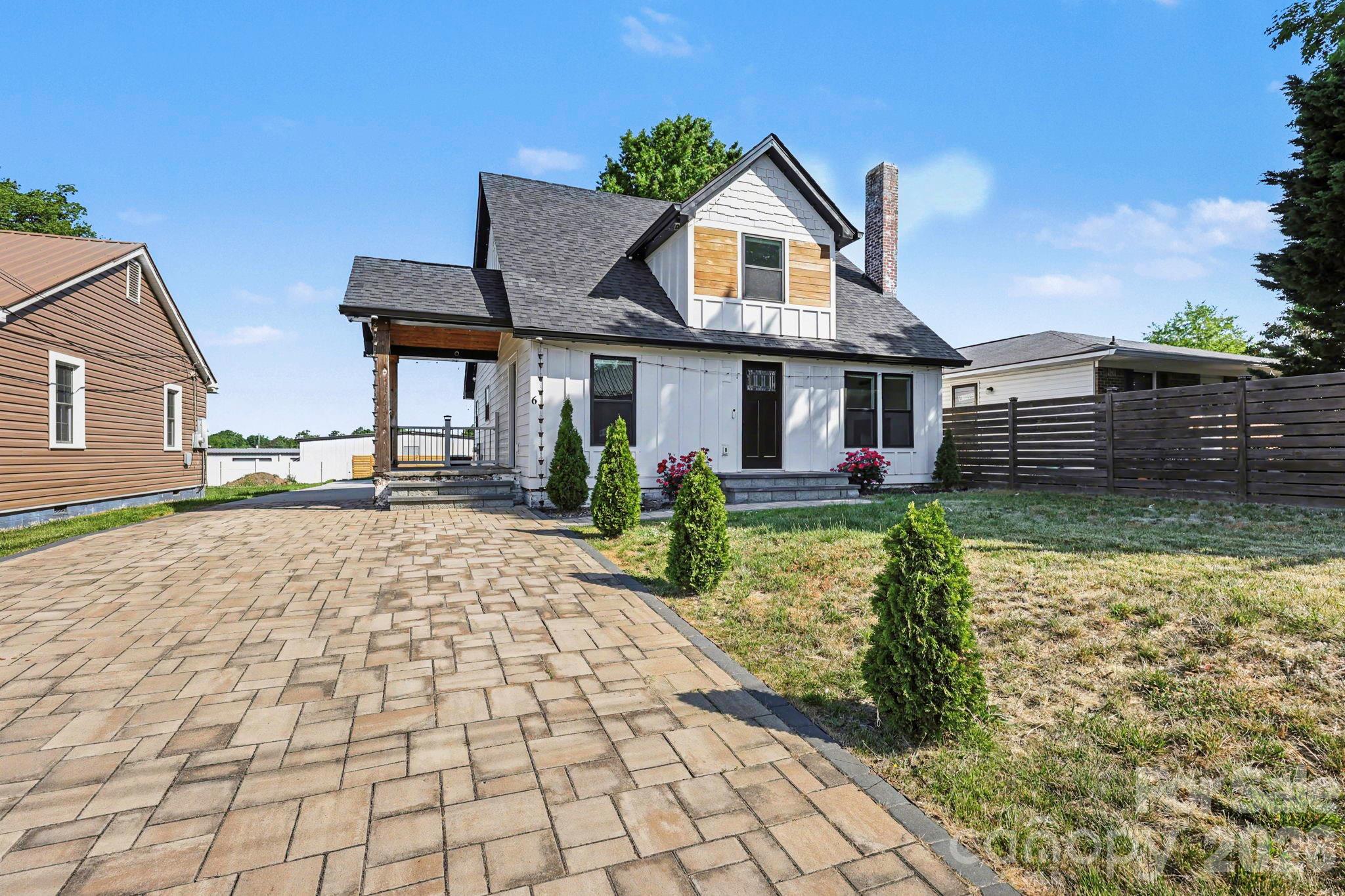 6 E Sunrise Avenue Property Photo 3