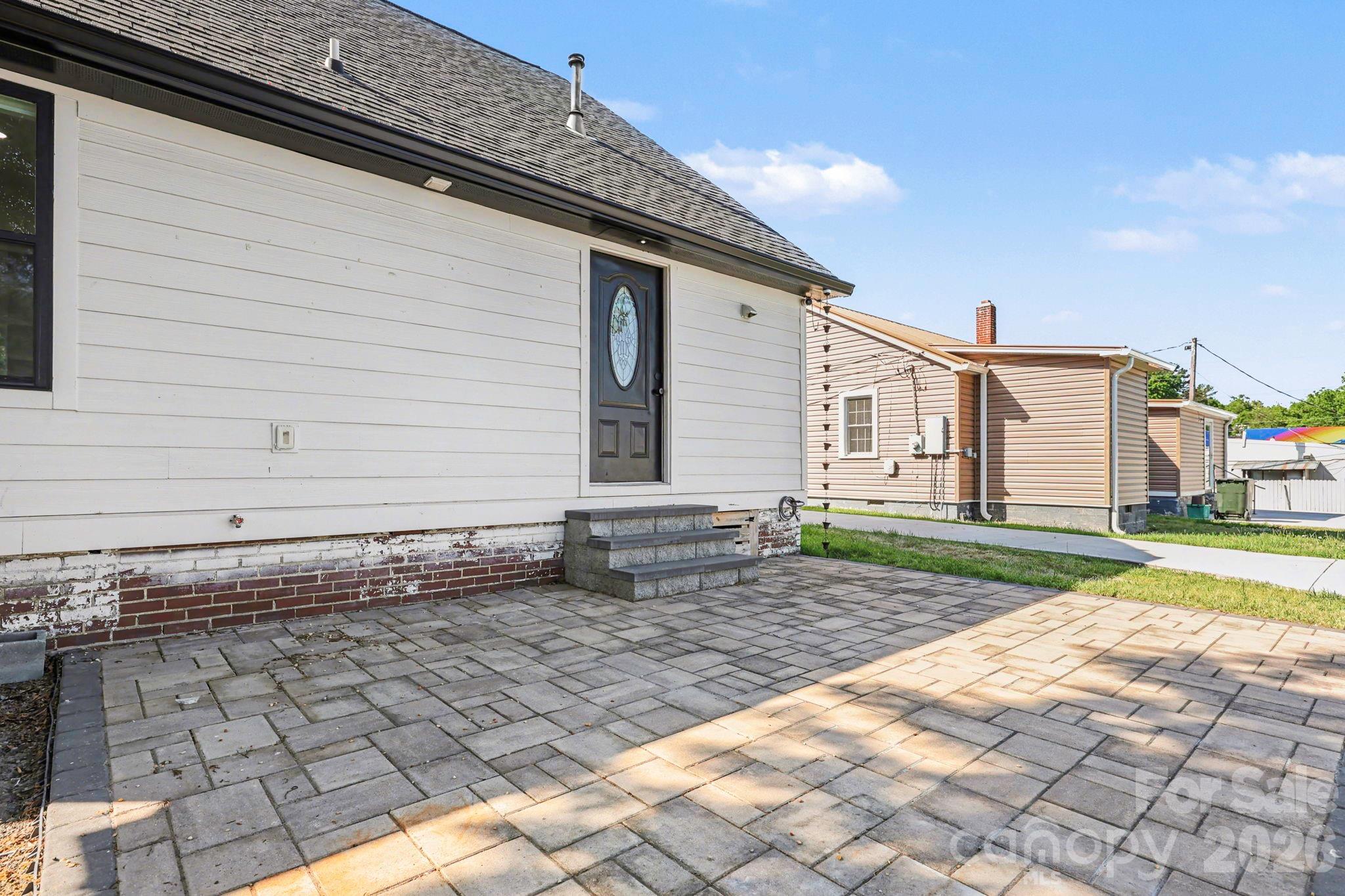 6 E Sunrise Avenue Property Photo 27
