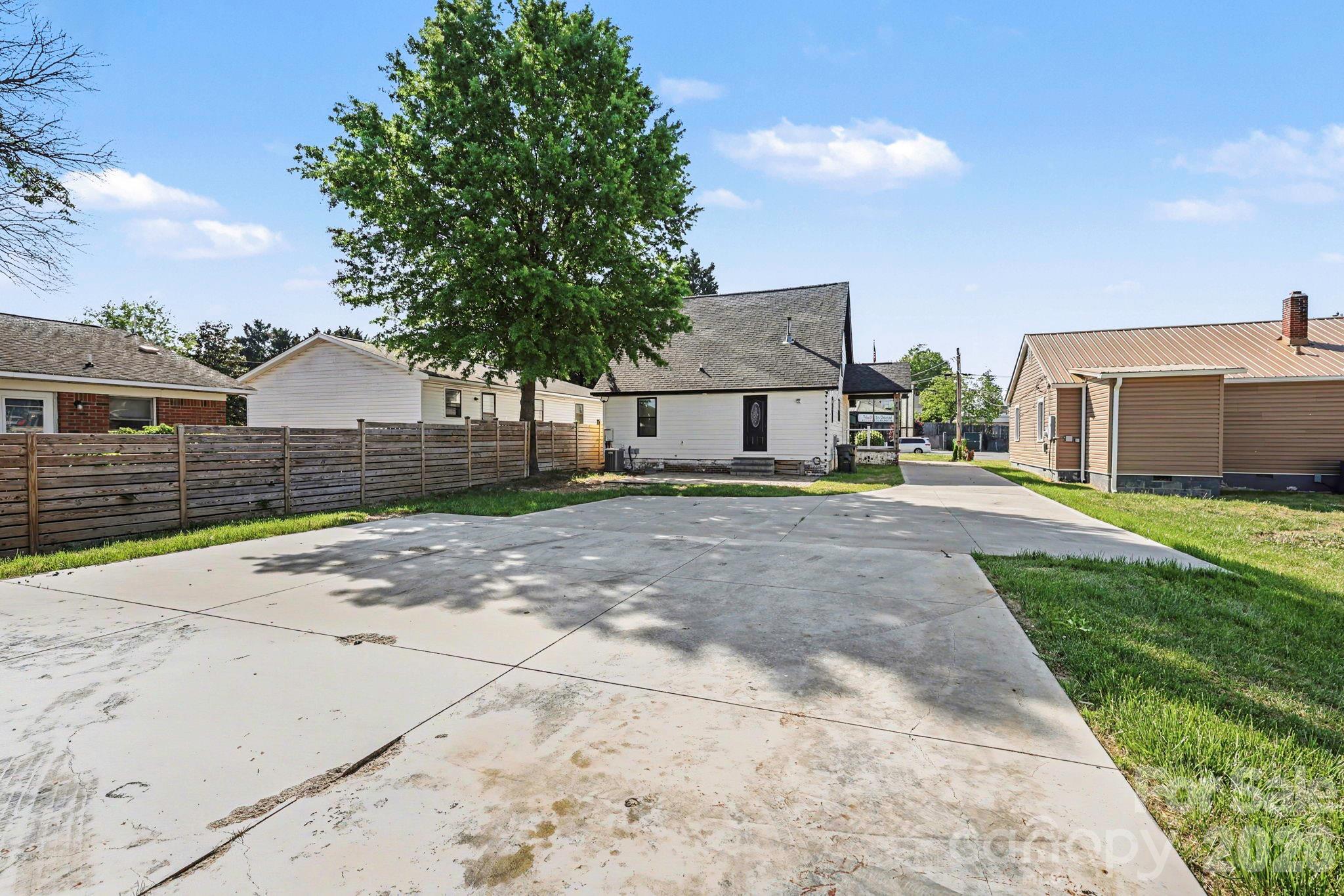 6 E Sunrise Avenue Property Photo 30