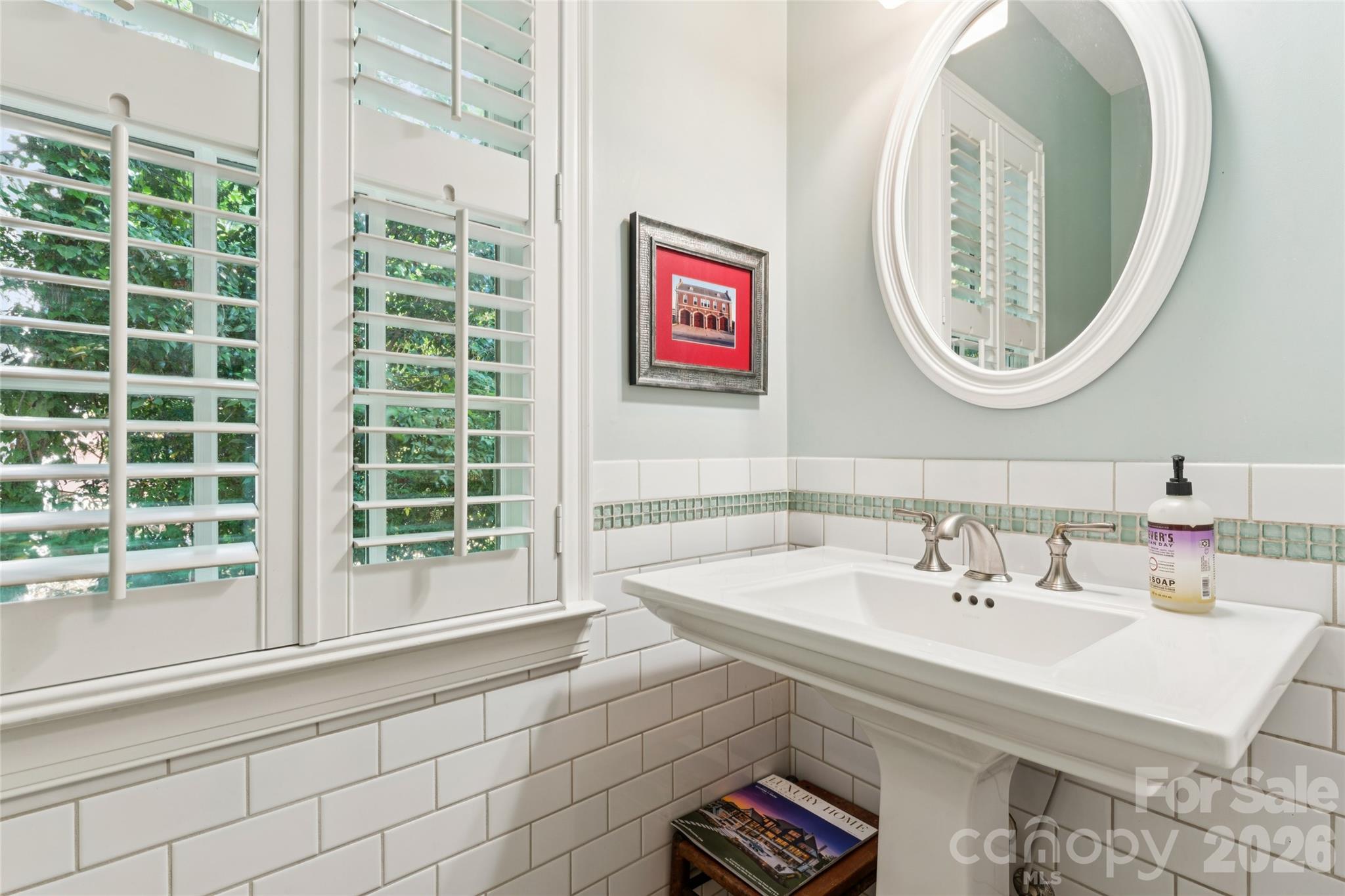 2623 Roswell Avenue Property Photo 11