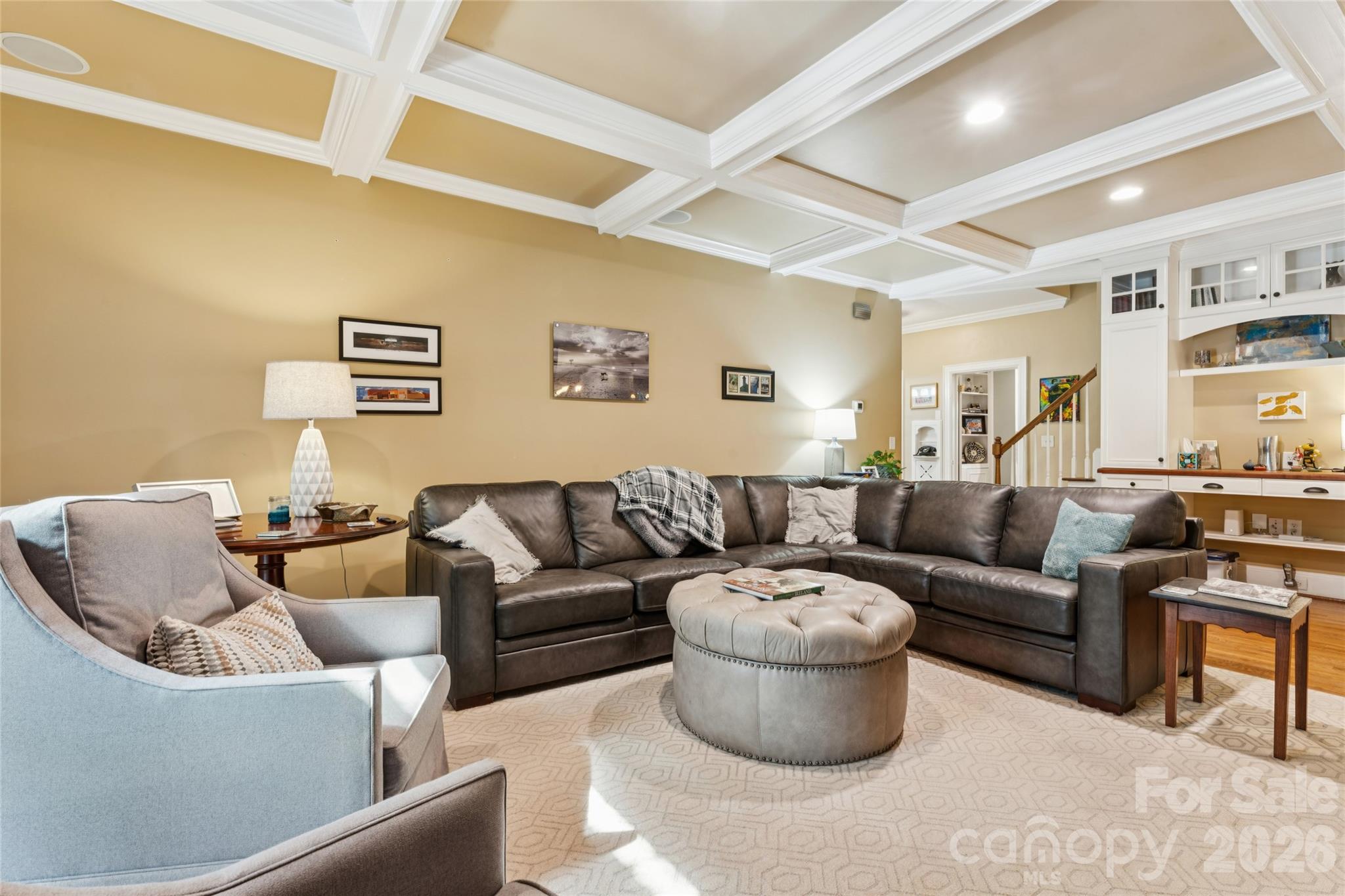2623 Roswell Avenue Property Photo 13
