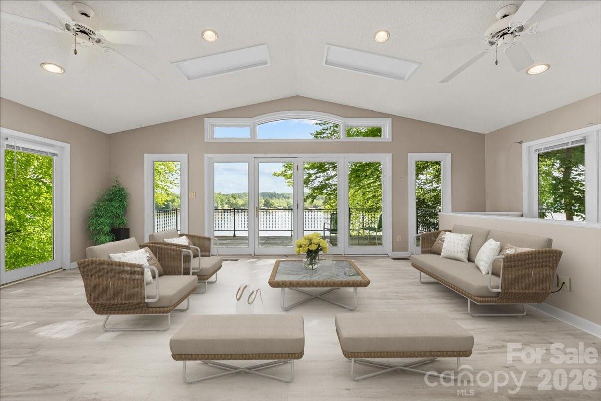 330 Hillview Drive Property Photo 7