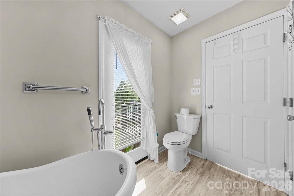 330 Hillview Drive Property Photo 24