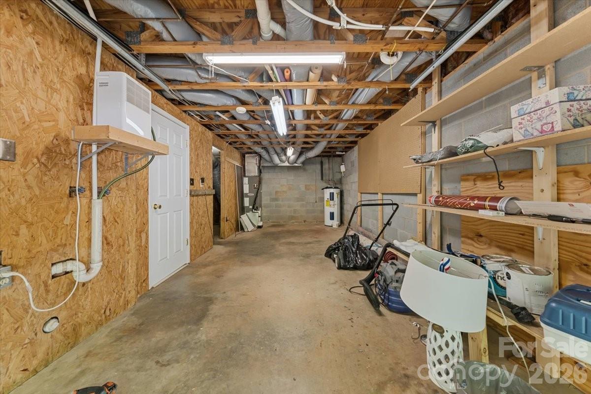 330 Hillview Drive Property Photo 36