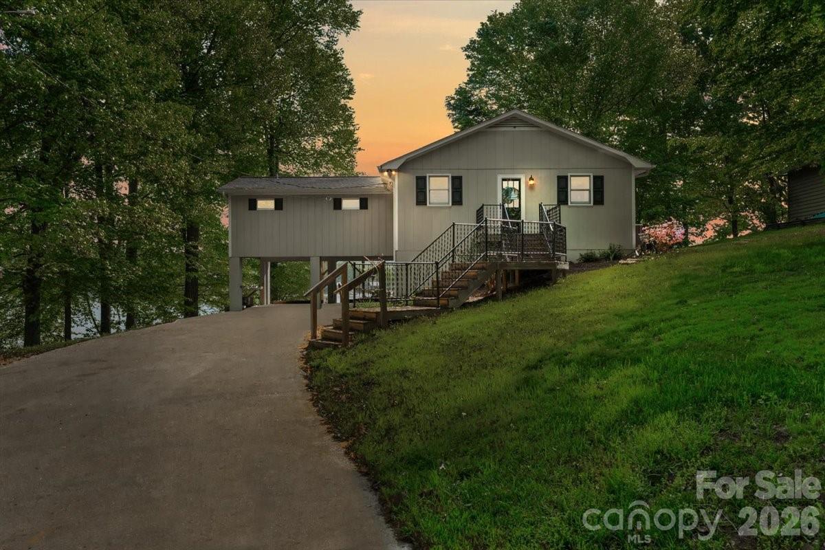 330 Hillview Drive Property Photo 42