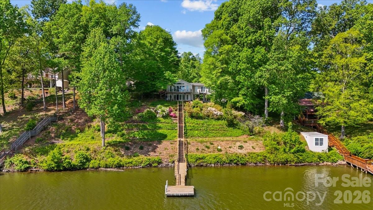 330 Hillview Drive Property Photo 44