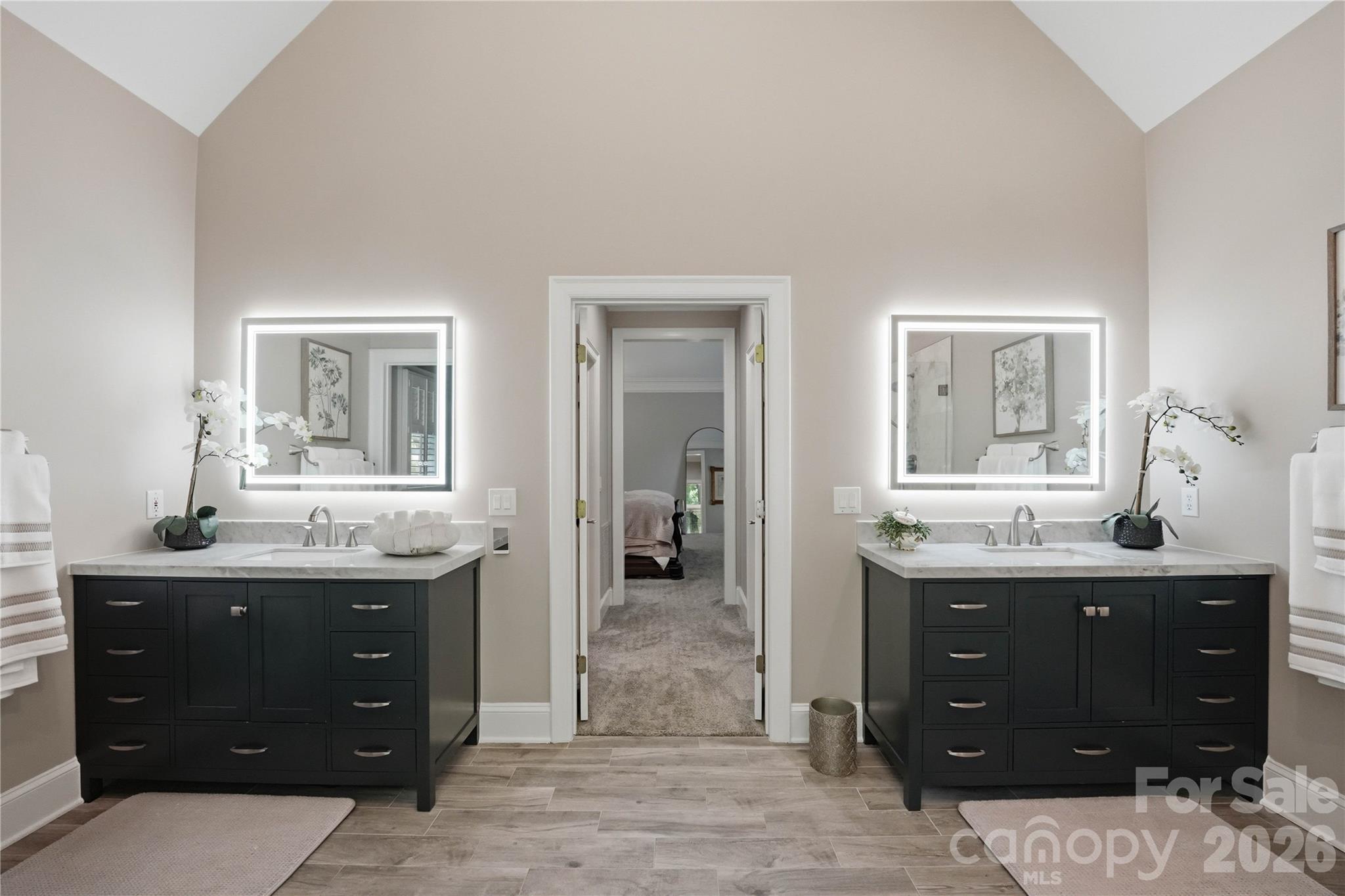18928 Peninsula Point Drive Property Photo 26