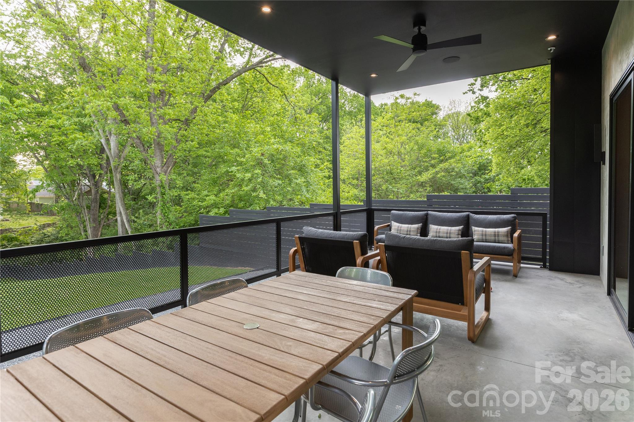 812 Herrin Avenue Property Photo 37