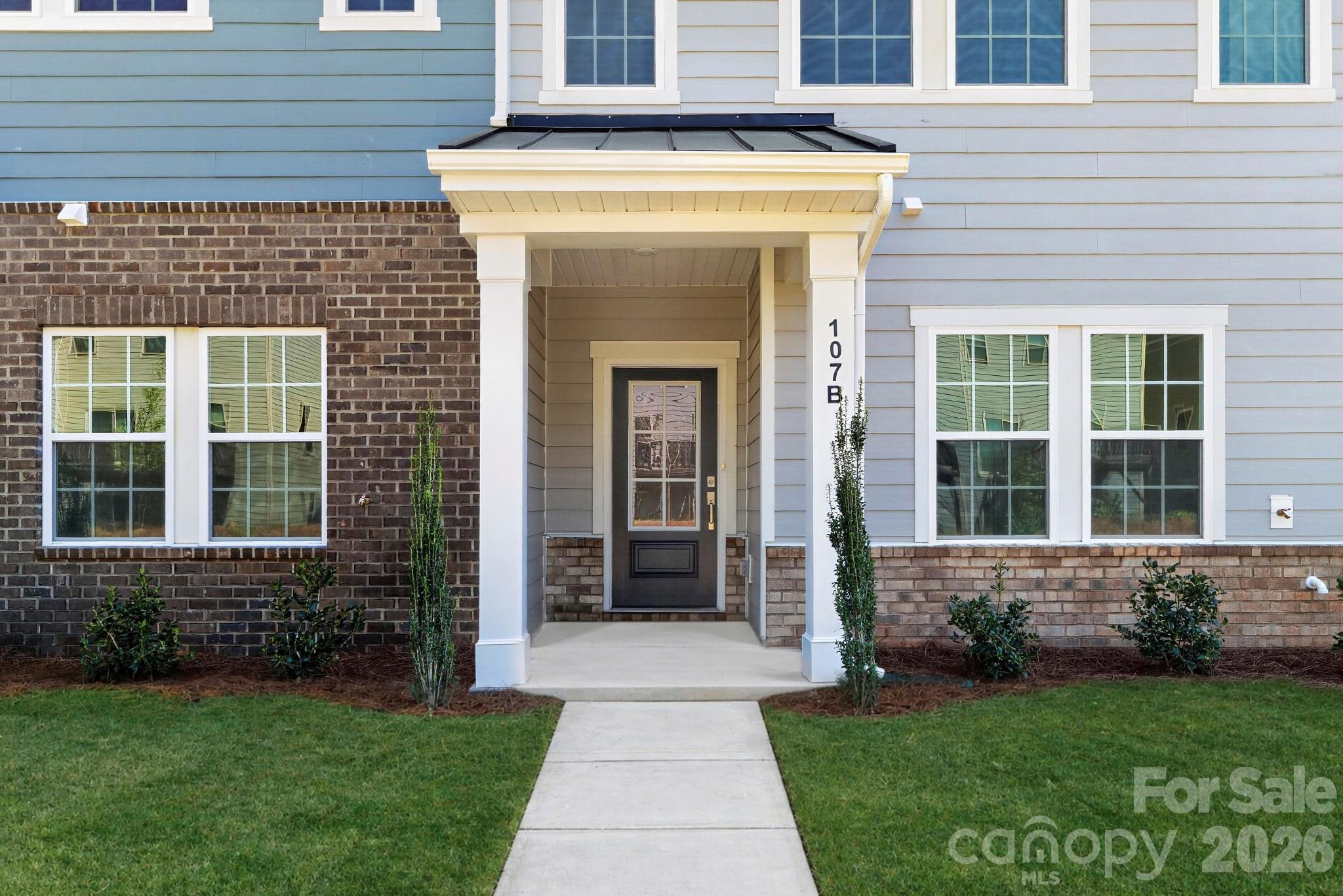 107 Nablus Trail B Property Photo 3