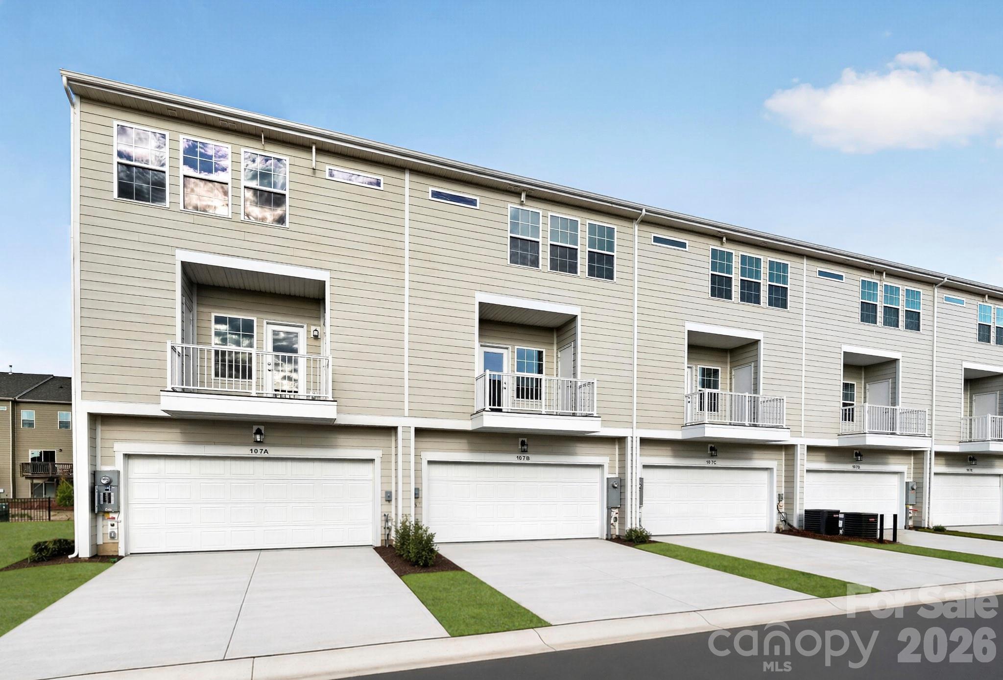 107 Nablus Trail B Property Photo 4