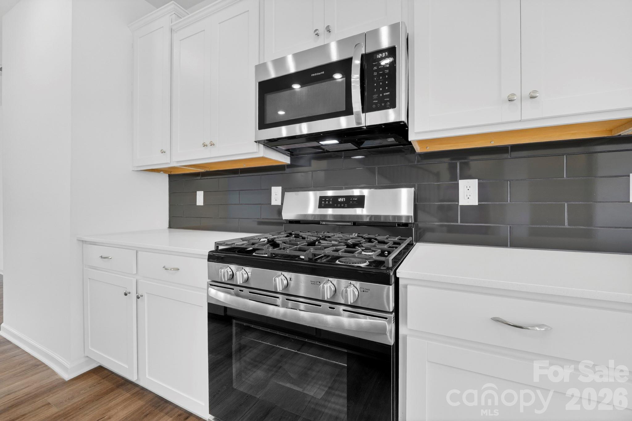 107 Nablus Trail B Property Photo 11